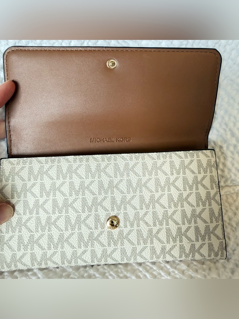 Michael Kors Logo Trifold Wallet - Picture 3 of 9